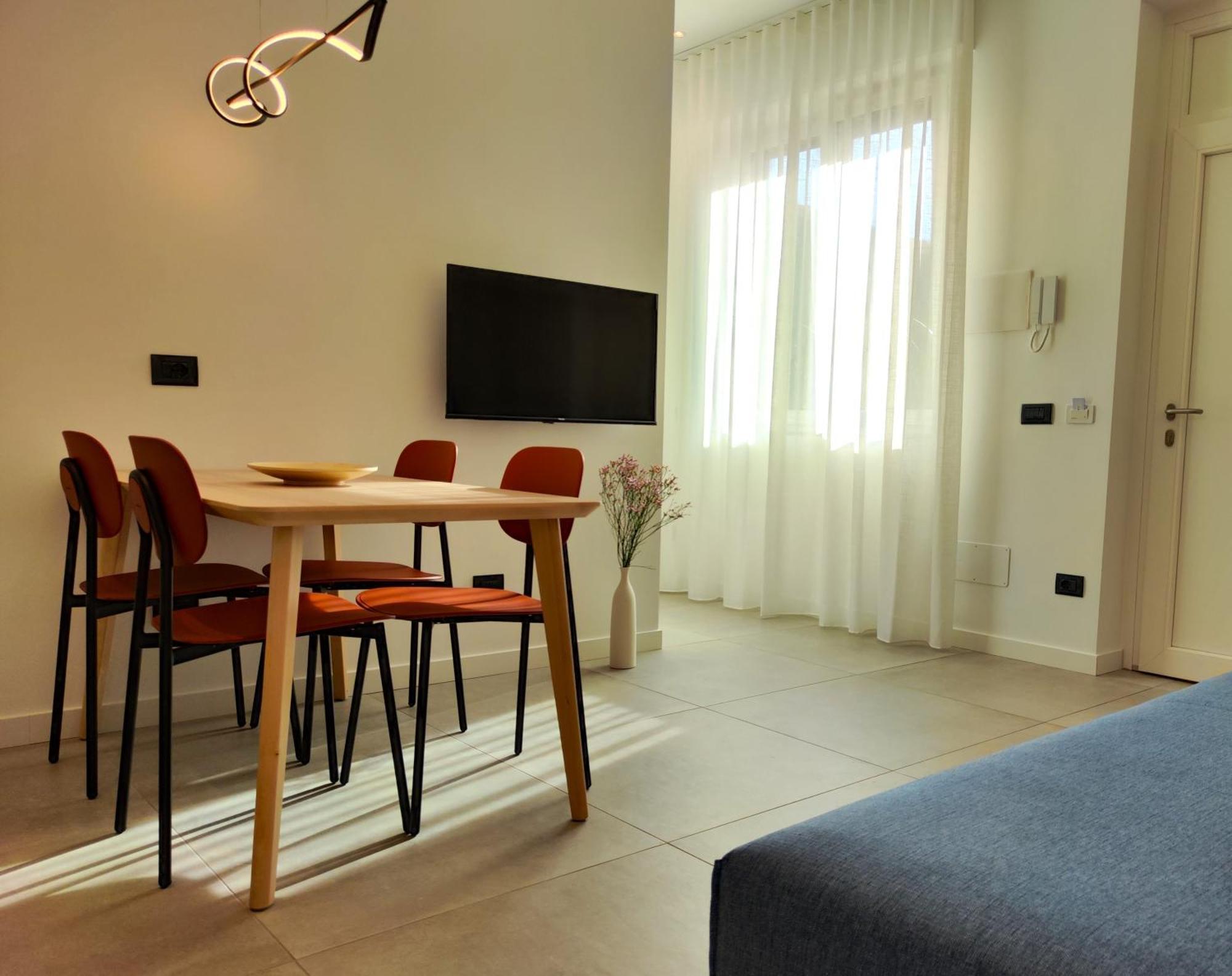 Jasmine Malpensa & Busto Center Apartamento Busto Arsizio Exterior foto